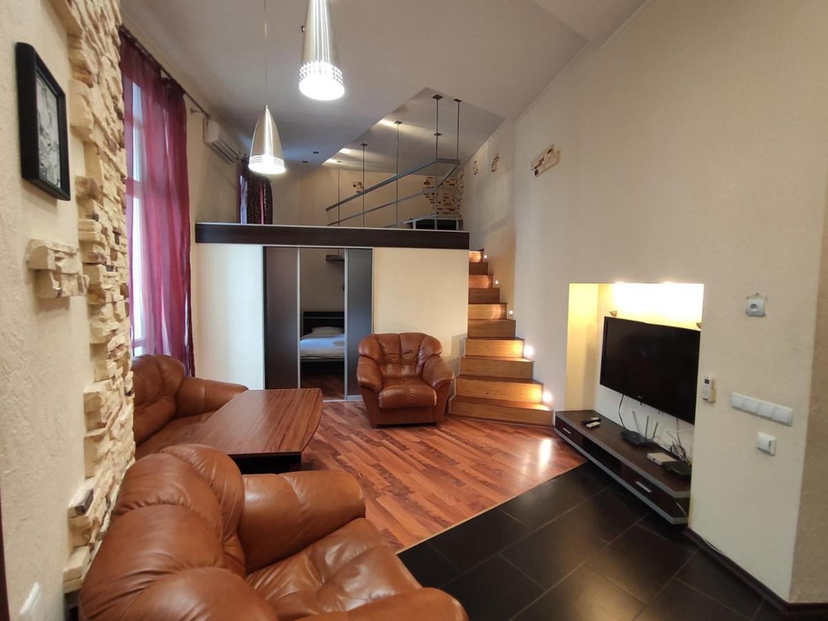 Comfortable Apartment On Mikhaylovskiy Lane Kijev Kültér fotó