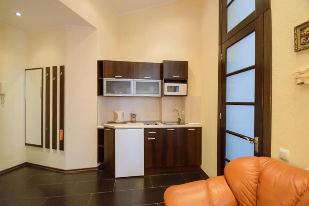 Comfortable Apartment On Mikhaylovskiy Lane Kijev Kültér fotó