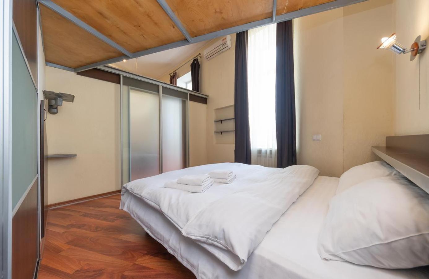 Comfortable Apartment On Mikhaylovskiy Lane Kijev Kültér fotó