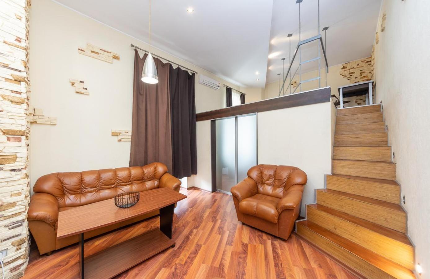 Comfortable Apartment On Mikhaylovskiy Lane Kijev Kültér fotó