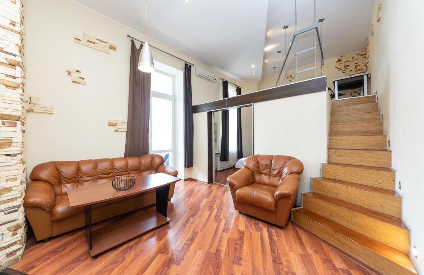 Comfortable Apartment On Mikhaylovskiy Lane Kijev Kültér fotó