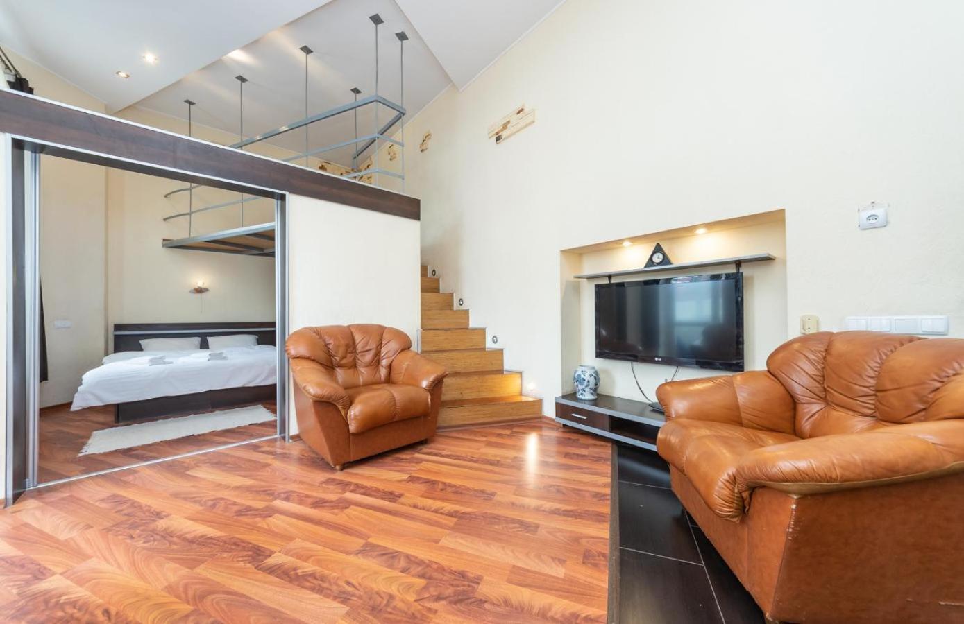 Comfortable Apartment On Mikhaylovskiy Lane Kijev Kültér fotó