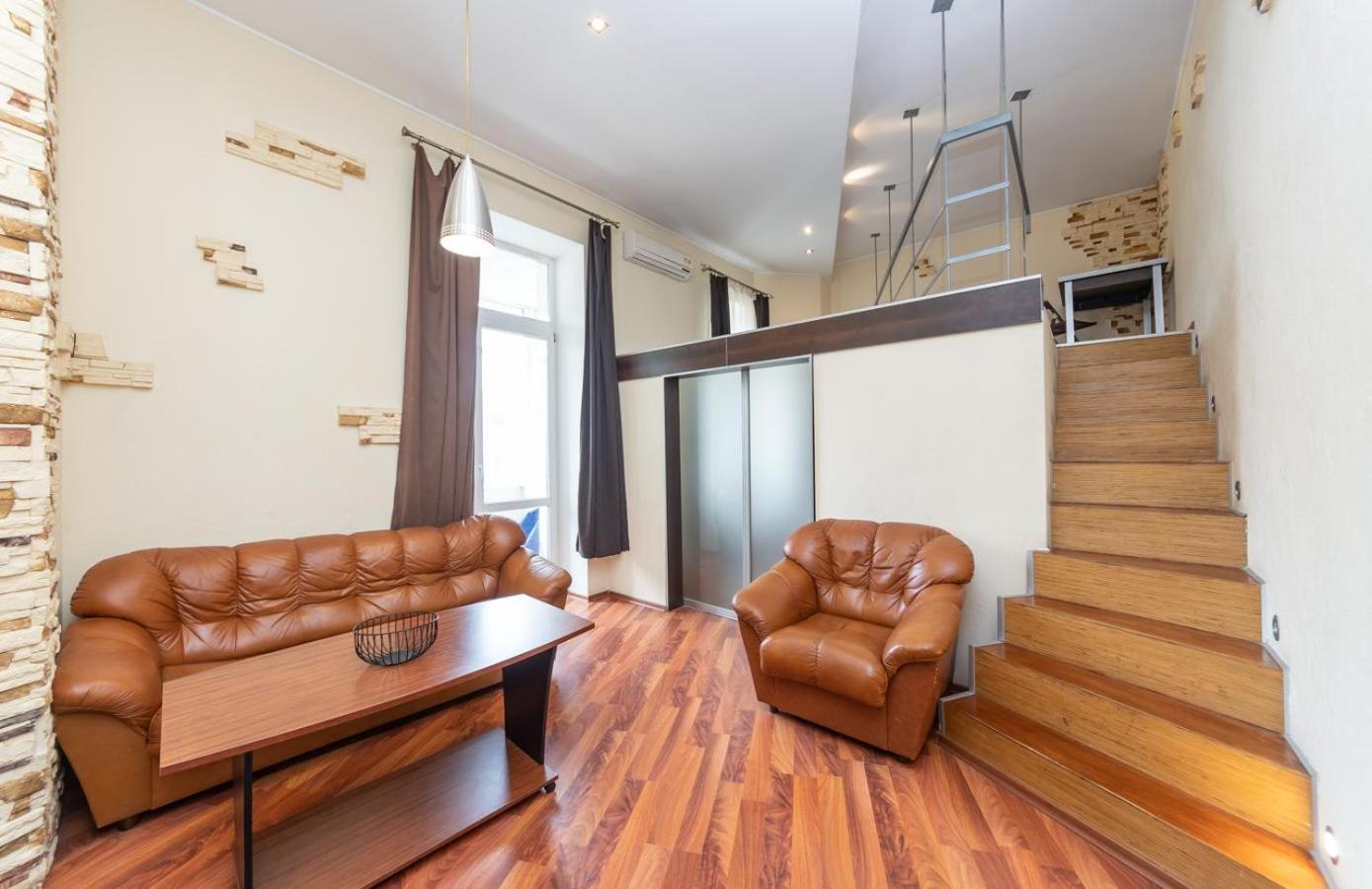 Comfortable Apartment On Mikhaylovskiy Lane Kijev Kültér fotó