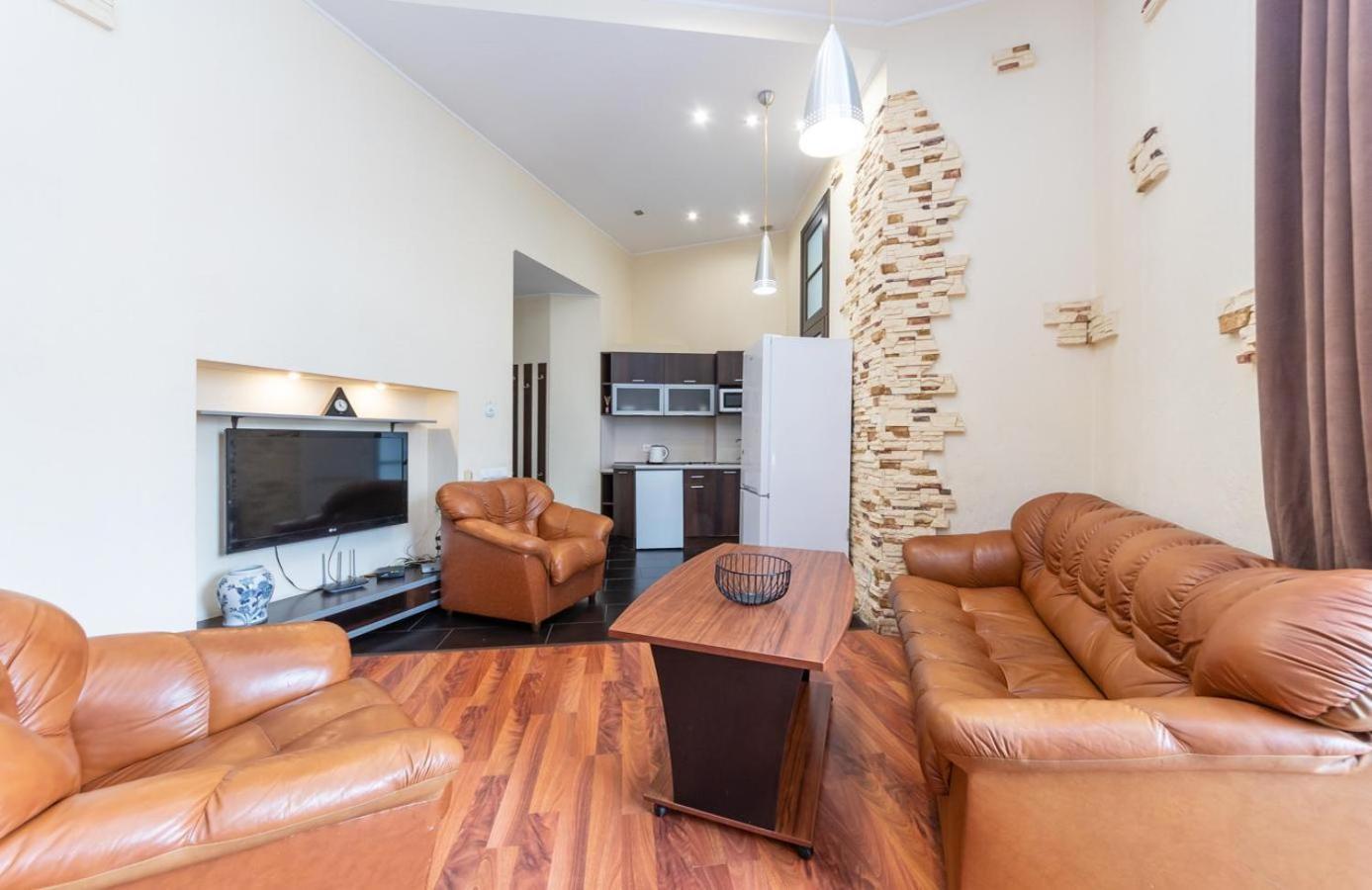 Comfortable Apartment On Mikhaylovskiy Lane Kijev Kültér fotó